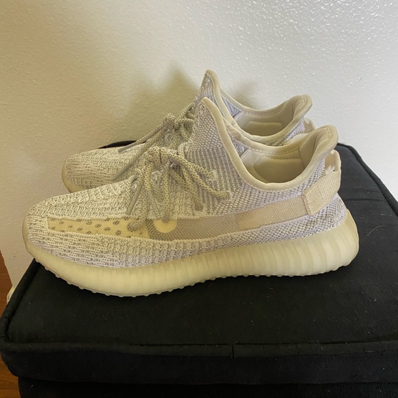 Adidas Yeezy Boost 350 v2 - Static Non-Reflective - Mens 9.5 - Picture 3 of 7
